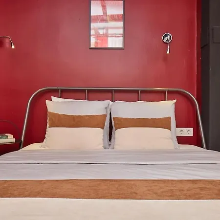 Stunning 2br 1 Min Metro&galata Апартаменты Стамбул