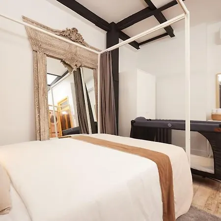 Stunning 2br 1 Min Metro&galata Istanboel