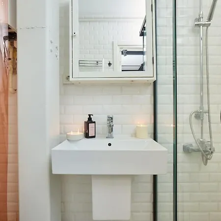 Stunning 2br 1 Min Metro&galata