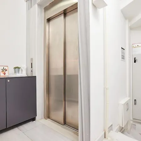 Stunning 2br 1 Min Metro&galata * Istanbul