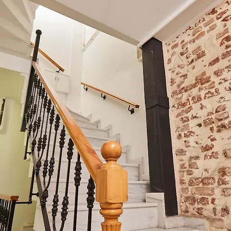 Apartment Stunning 2br 1 Min Metro&galata