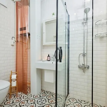 Stunning 2br 1 Min Metro&galata Stambuł