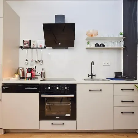 아파트 Stunning 2br 1 Min Metro&galata *