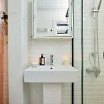 Stunning 2br 1 Min Metro&galata